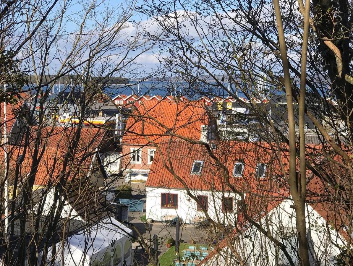 Ibsens Gaard Hotel Ebeltoft Exterior photo