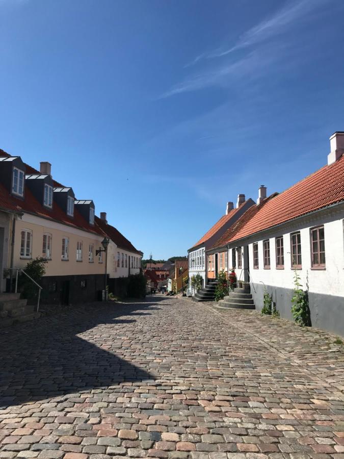 Ibsens Gaard Hotel Ebeltoft Exterior photo